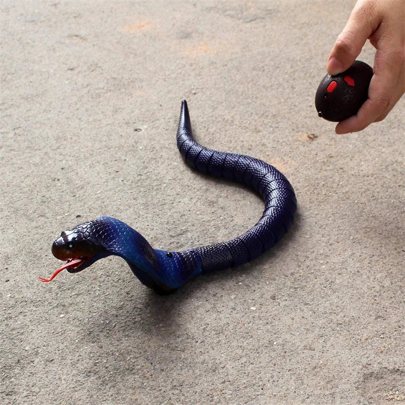 RC Snake Realistic (Cobra) Snake