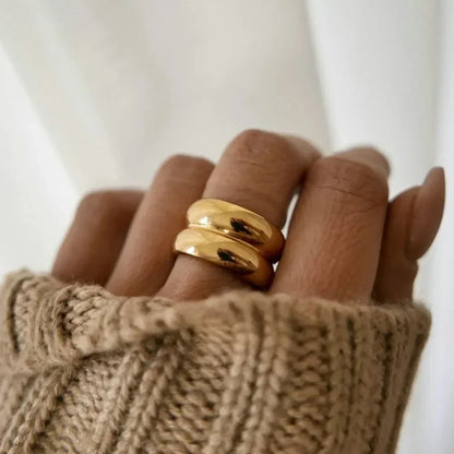 Van Daisy 18K Gold Plated Croissant Chunky Ring